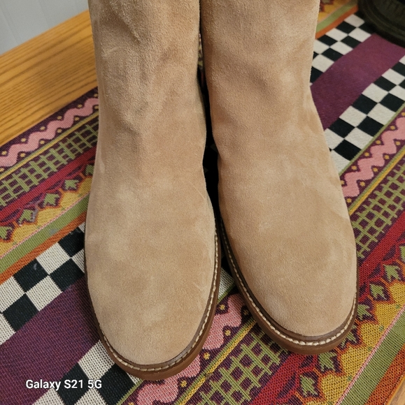 Vince Camuto booties 12M - Picture 5 of 10